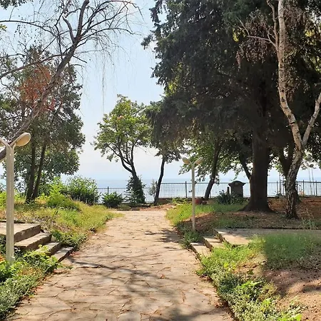 Hotel оазис парк 3*