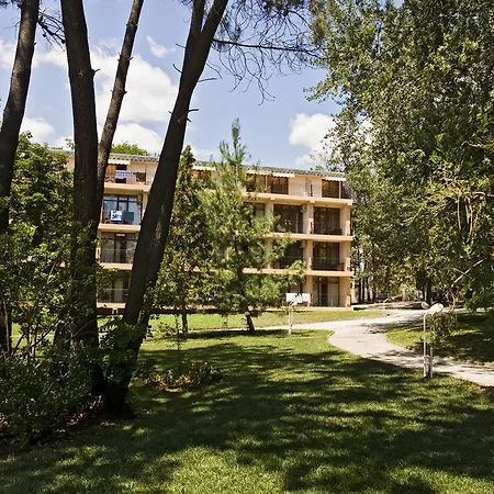 оазис парк 3* Nessebar