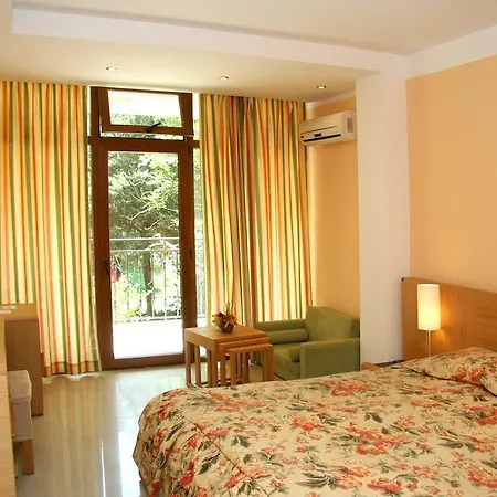 Hotel оазис парк Nesebăr