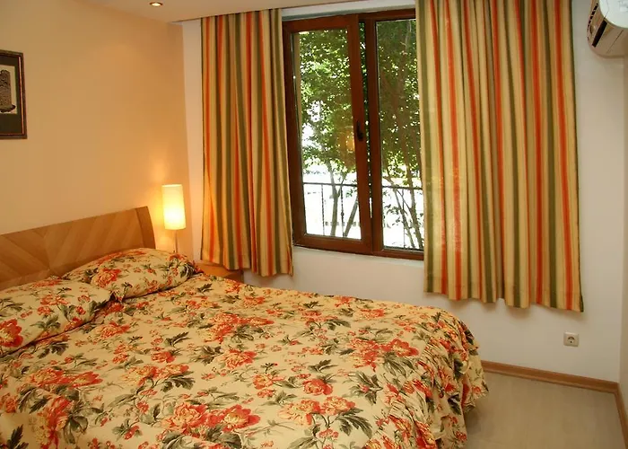 оазис парк Szálloda 3*